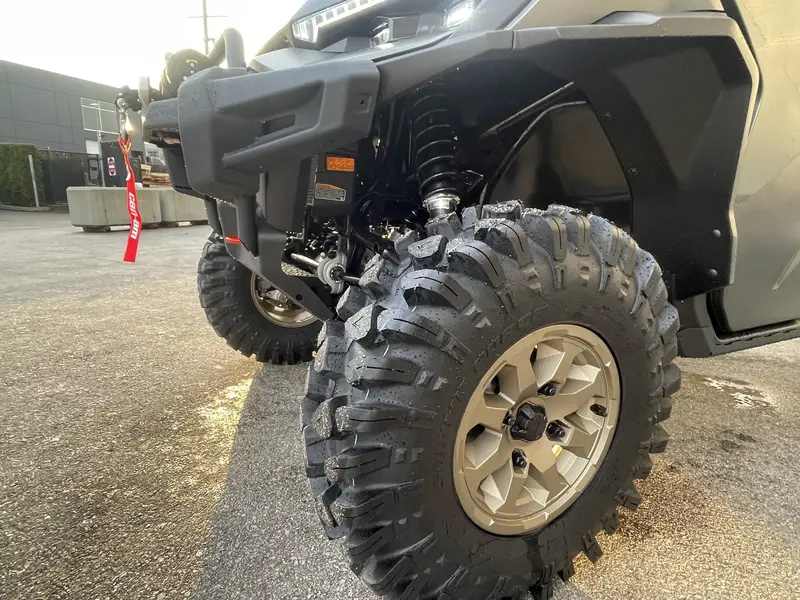 2026 Can-Am DEFENDER X MR HD11 WITH HALF DOORS thumbnail 12