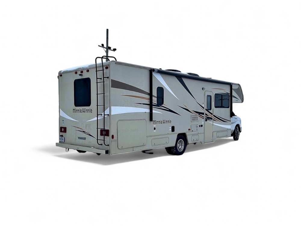 2018 Winnebago Minnie Winnie 31g alt