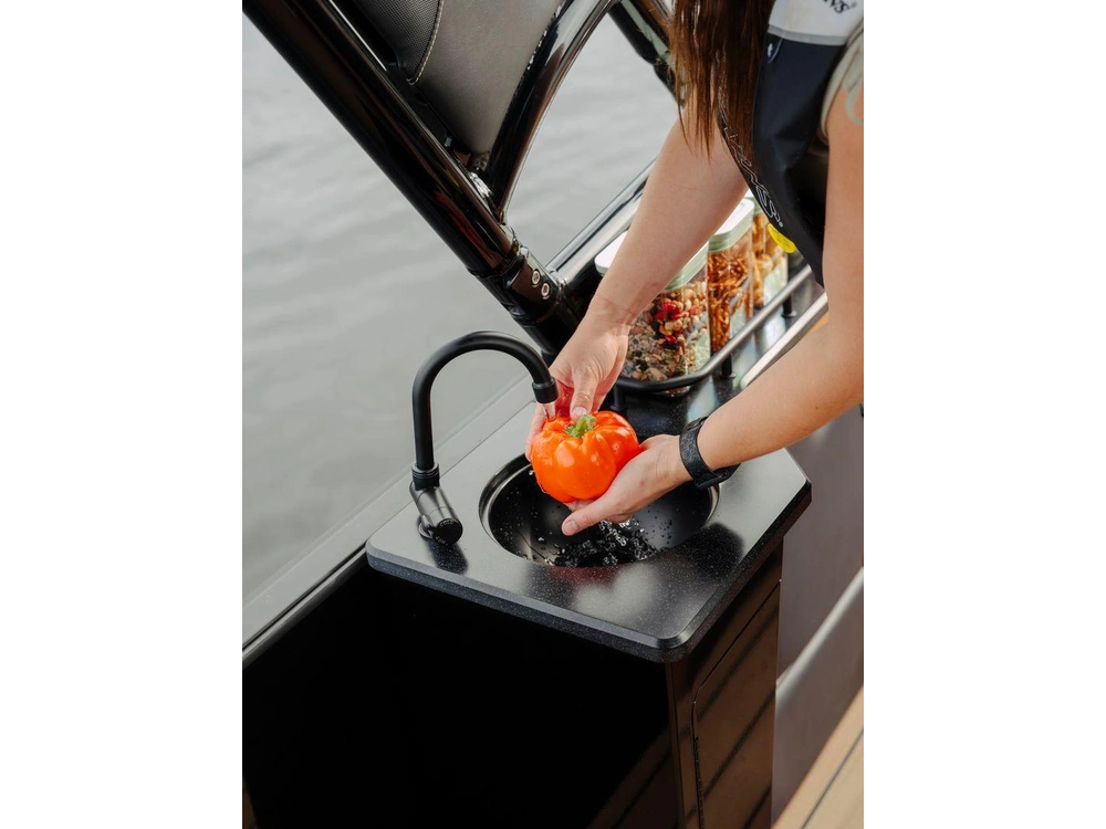 Princecraft Vogue 25rl / 300 V8 L Noir Metallisé Platinum 2026 alt