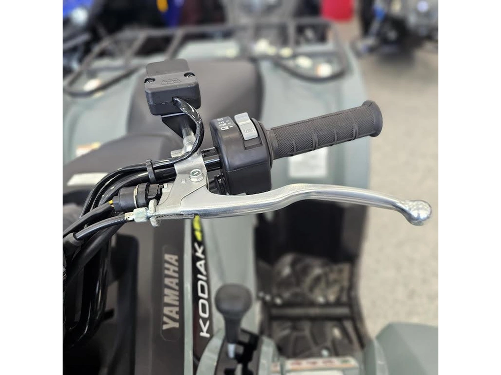 2026 Yamaha Kodiak 450eps Se alt