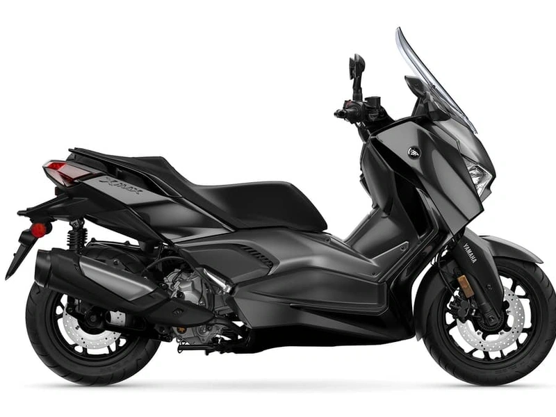 2025 Yamaha Xmax alt