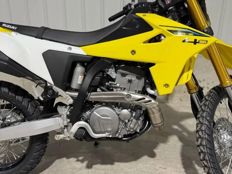 2025 Suzuki DR-Z4S thumbnail 6