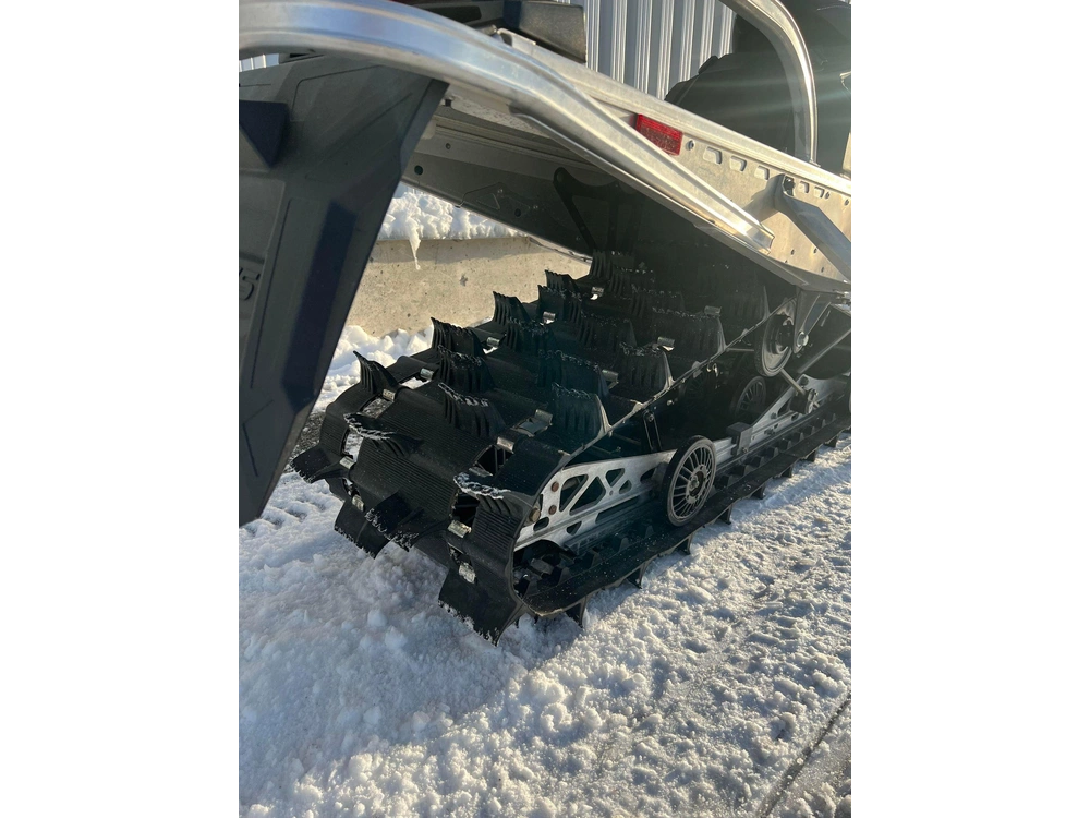 2020 Polaris 600 Voyageur alt