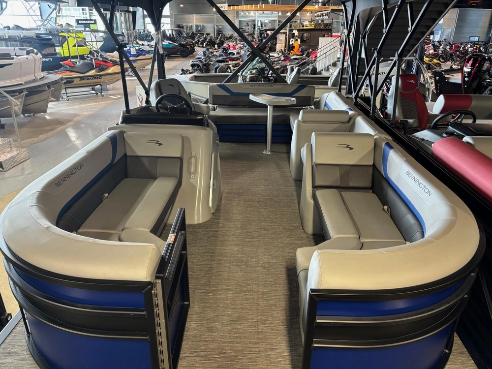 Bennington Marine 21 Sxsbsr 2025 alt