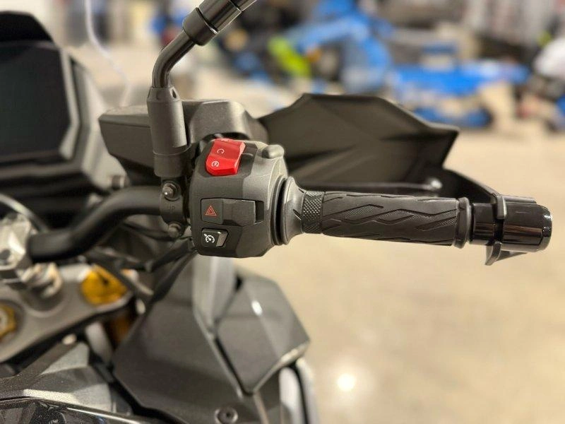 Suzuki Gsx-s1000gx 2024 alt