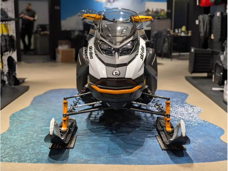 2026 Ski-Doo BACKCOUNTRY ADRENALINE (39") 600R E-TEC PowderMax 2.0" E.S.