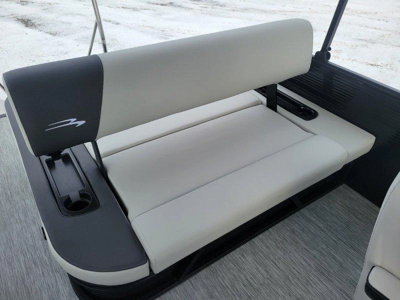 Bennington Marine 22 S Swingback 3t Noir 2026 alt
