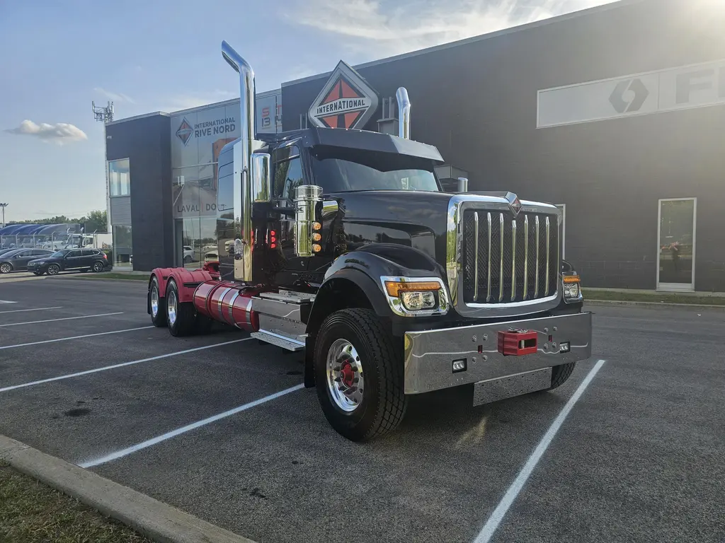 2026 InternationalHX520