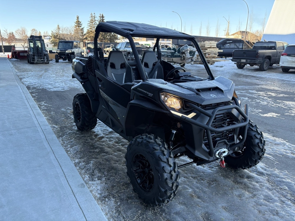 2026 Can-am Commander Xt 700 -9ata alt