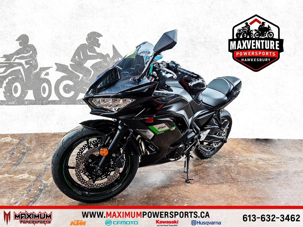 2025 Kawasaki Ninja 650 alt