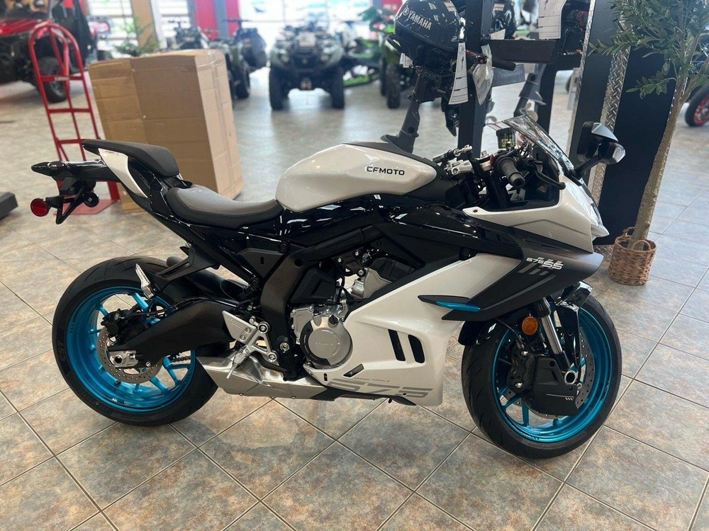 2026 Cfmoto 675ss alt