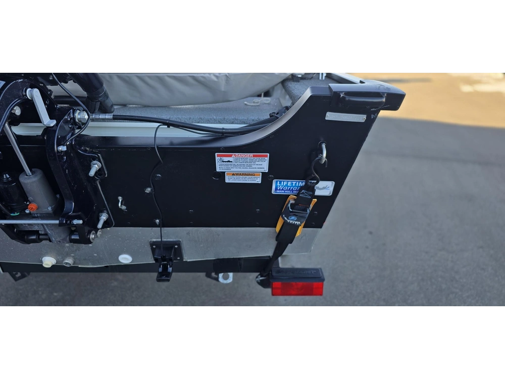 2023 Legend R15 Sc alt