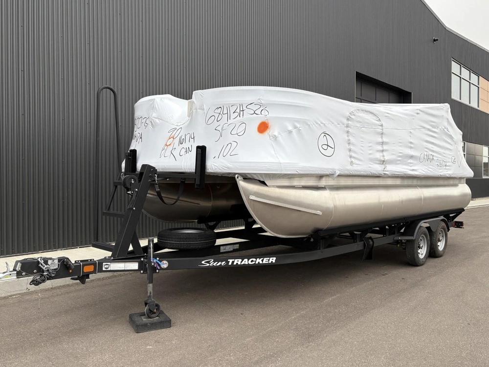 2026 Sun Tracker Sport Fish 20 Dlx alt
