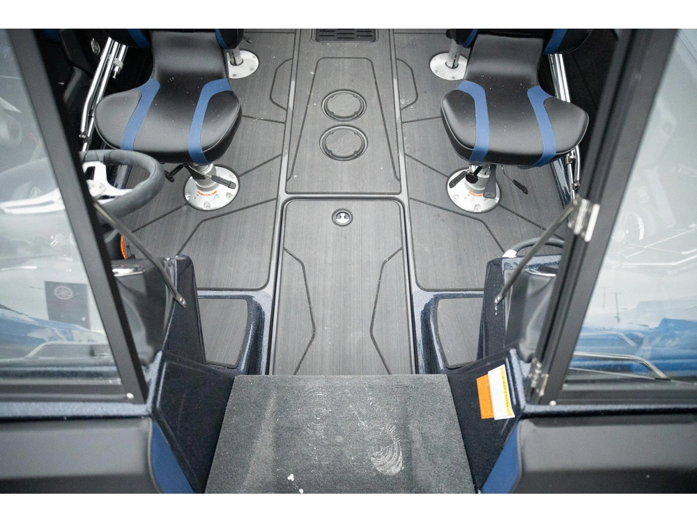 2025 Skeeter Products Solera 189 alt