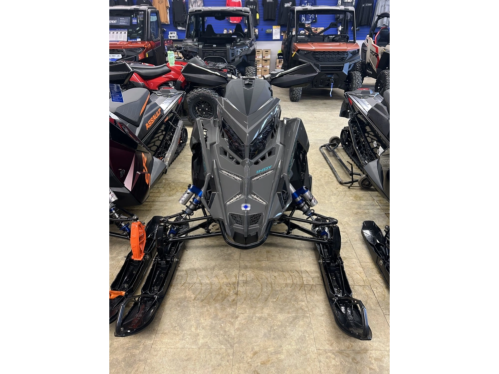 Polaris Indy® Vr1 Patriot Boost 137 2024 alt