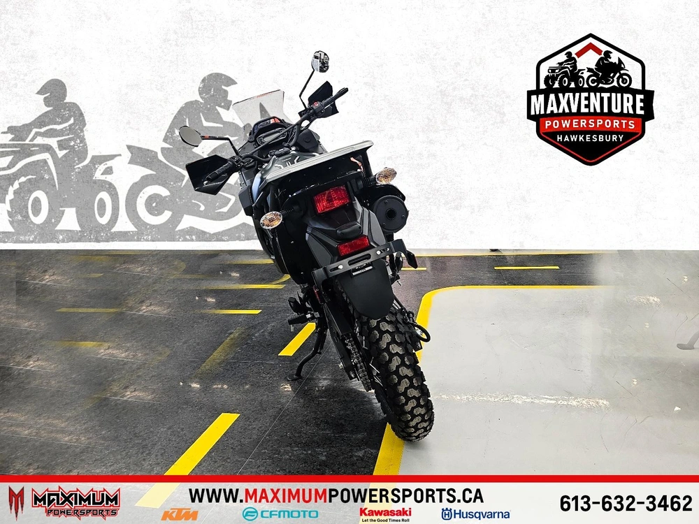 2025 Kawasaki Klr650 alt