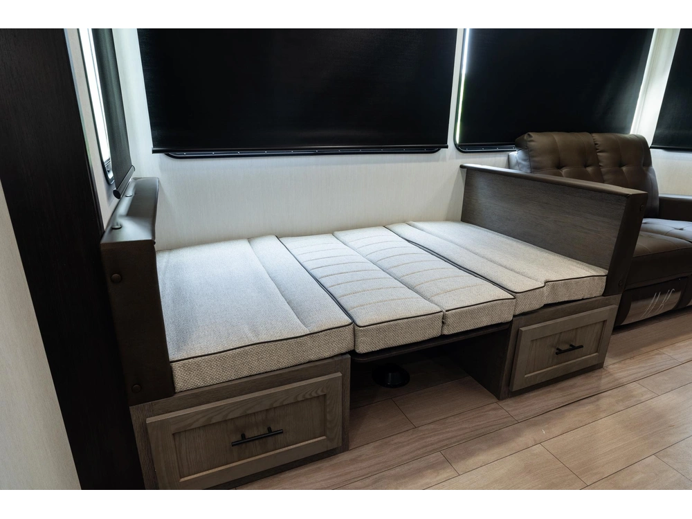 Arctic Wolf 3650 Suite 2026 alt