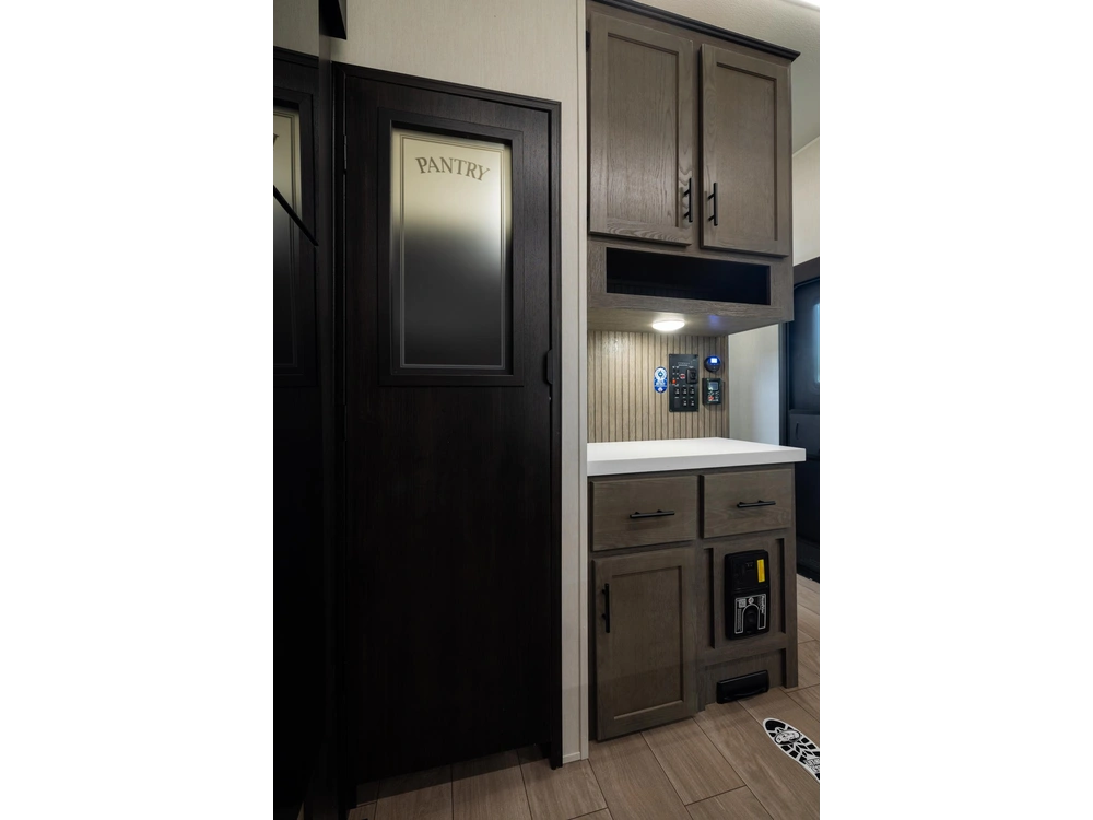 Arctic Wolf 3650 Suite 2026 alt