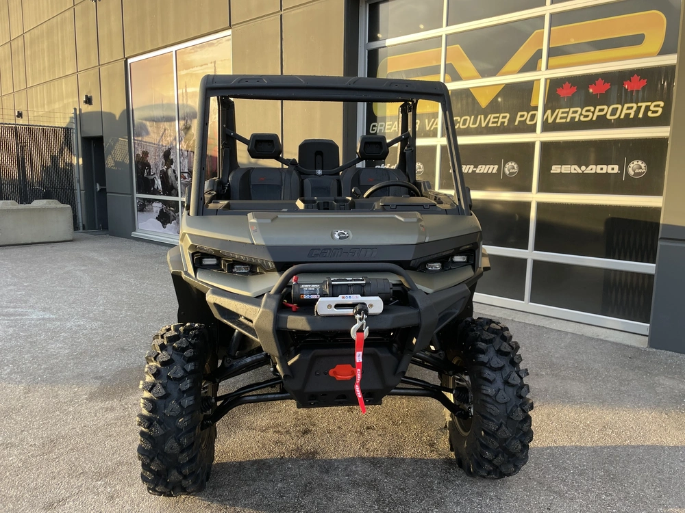 2026 Can-am Defender X Mr Hd11 With Half Doors alt