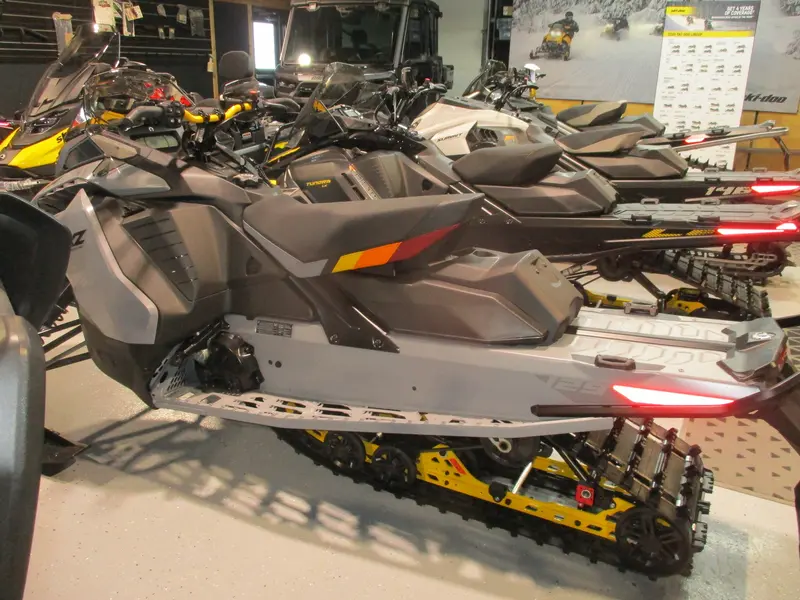 2025 Ski-Doo Blizzard 850-129 udsb