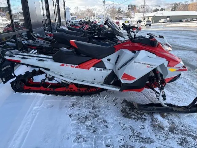 2021 Ski-Doo 000UZMN00 BACKCOUNTRY XRS