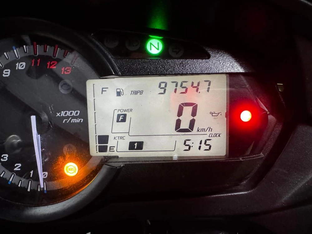 Kawasaki Ninja 1000 2014 alt