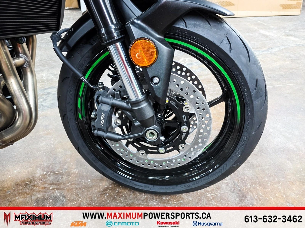 Kawasaki Z900 2025 alt