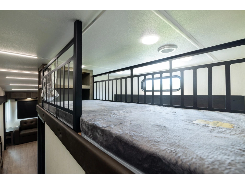 Arctic Wolf 3650 Suite 2026 alt