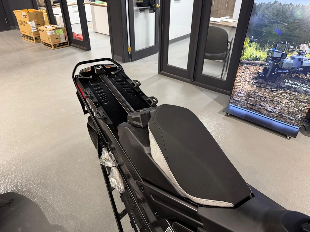 Ski-doo Summit Adrenaline 154 850 E-tec 2026 alt