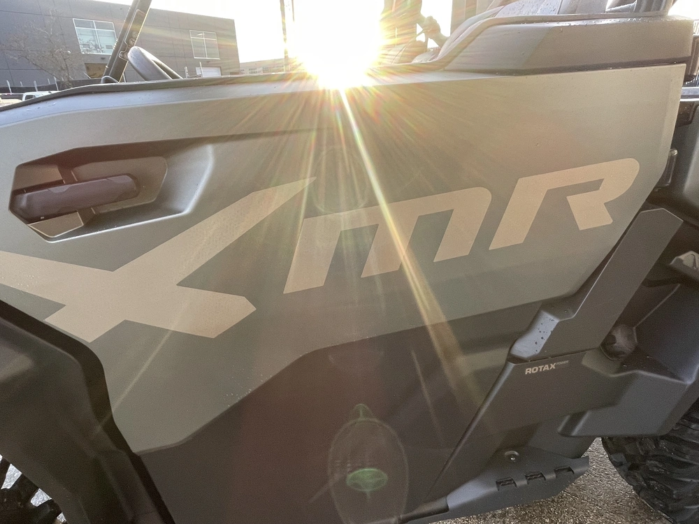 2026 Can-am Defender X Mr Hd11 With Half Doors alt