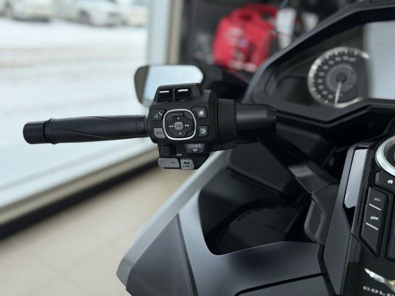 Honda Gold Wing Dct 2026 alt