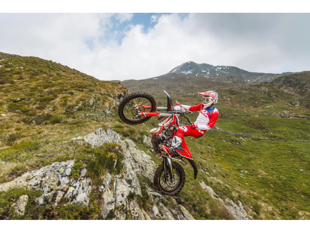 2026 Beta X-trainer 300 - On Order alt