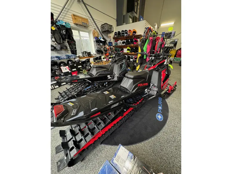 2026 Polaris BOOST RMK KHAOS 165 - INDY® Red / Gloss Black