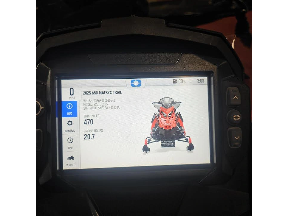 2025 Polaris 650 Indy Adventure 137 alt