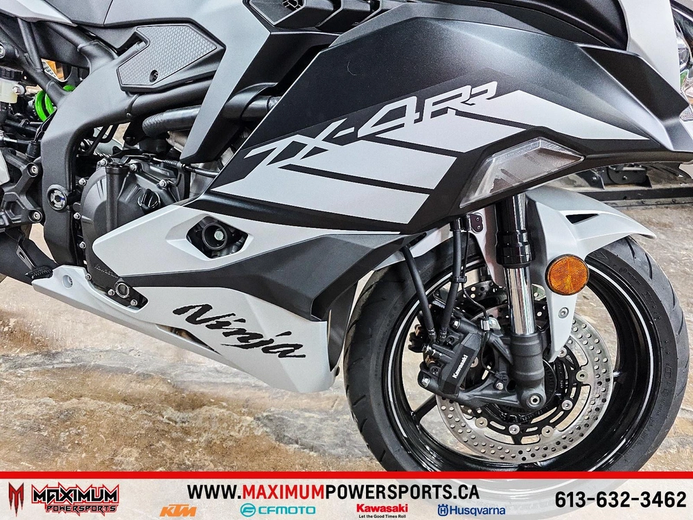 Kawasaki Ninja Zx-4rr 2025 alt