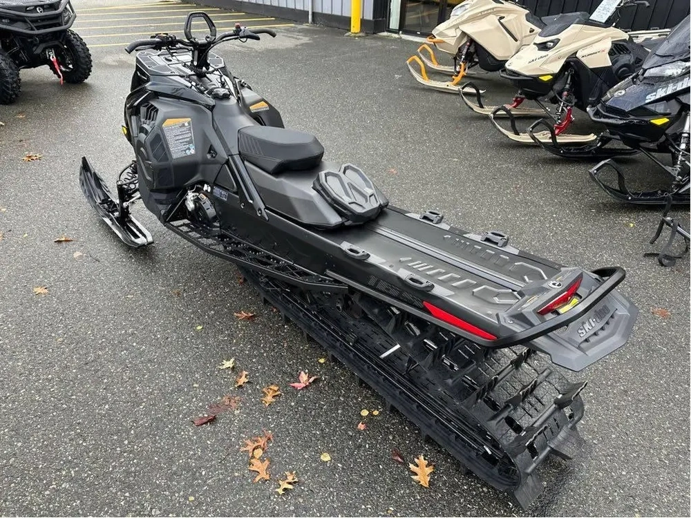 2025 Ski-doo Summit Adr W/ Edge Pkg 165" 850 Etec