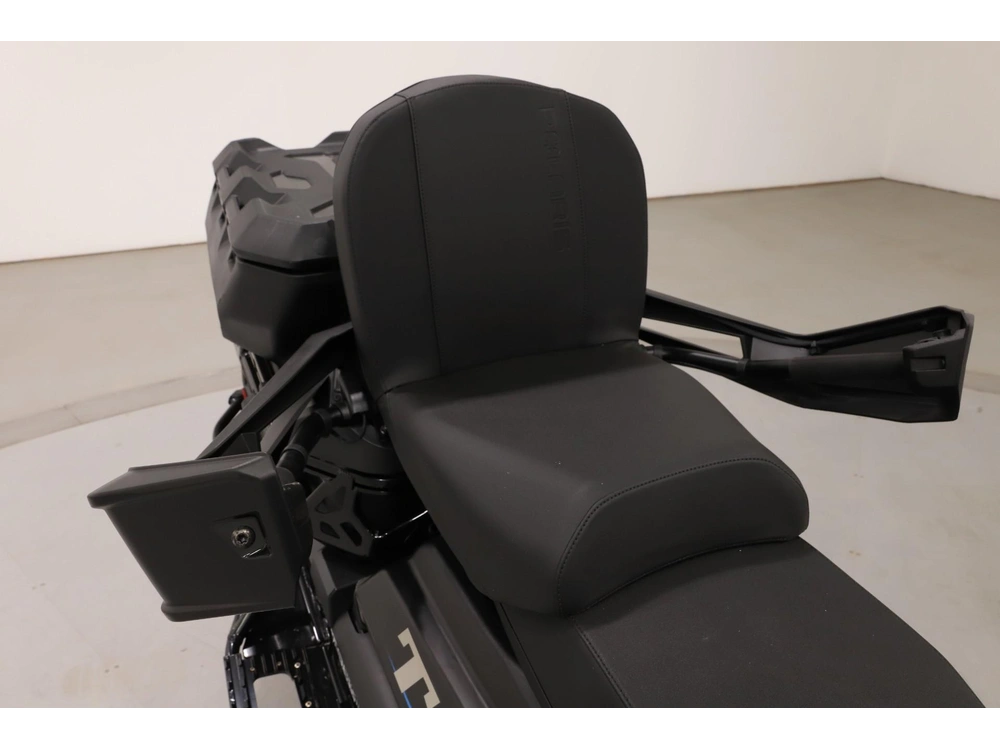 2027 Polaris Prostar Titan Adventure Ultimate 1.8 alt