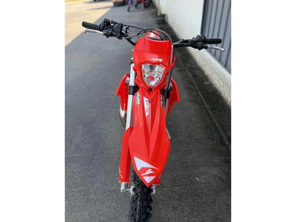 2027 Beta 300 X-trainer Low Boy