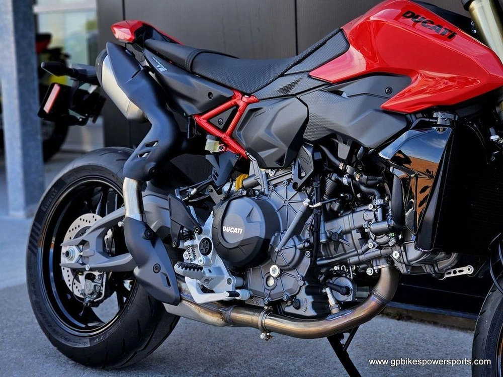 2026 Ducati Hypermotard V2