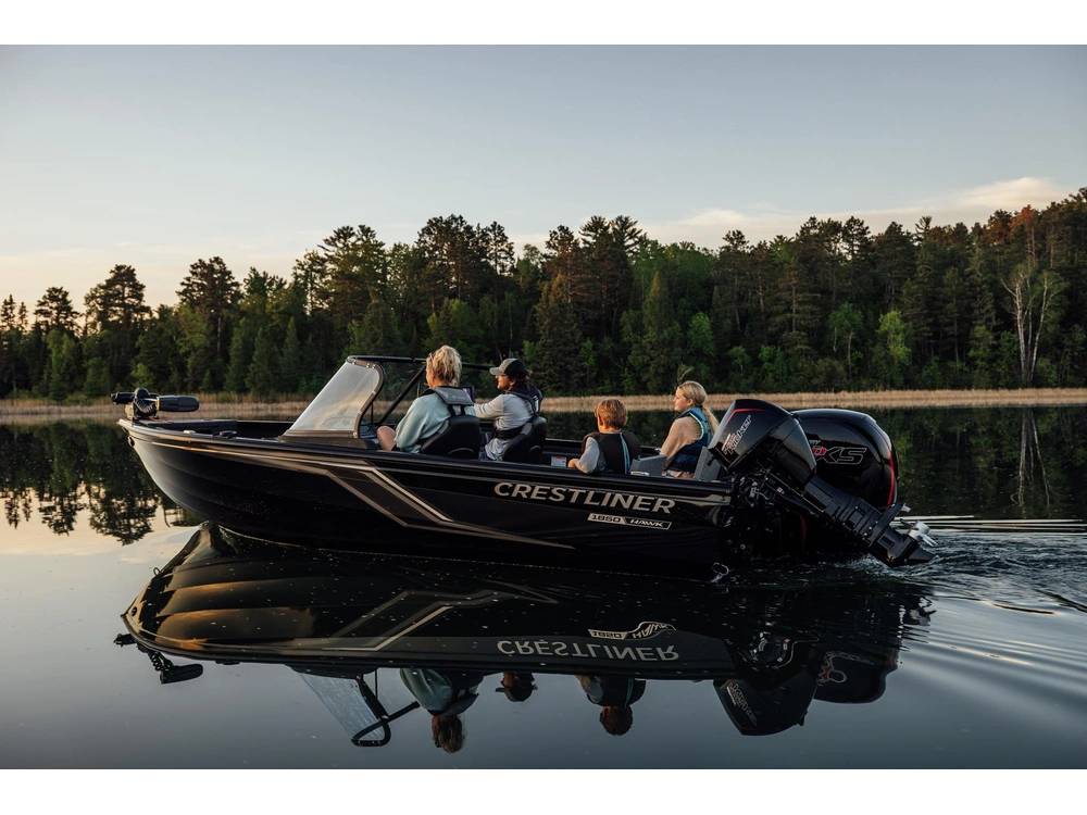 2027 Crestliner 1850 Hawk Wt Jumpseat alt