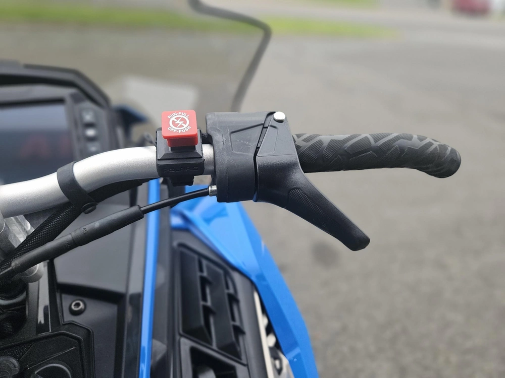 Polaris 650 Voyageur Nordic Pro 155 2027 alt