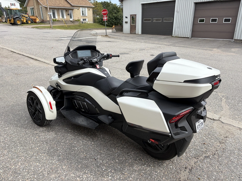 Can-am Spyder Rt Ltd Sea-to-sky 2026 alt