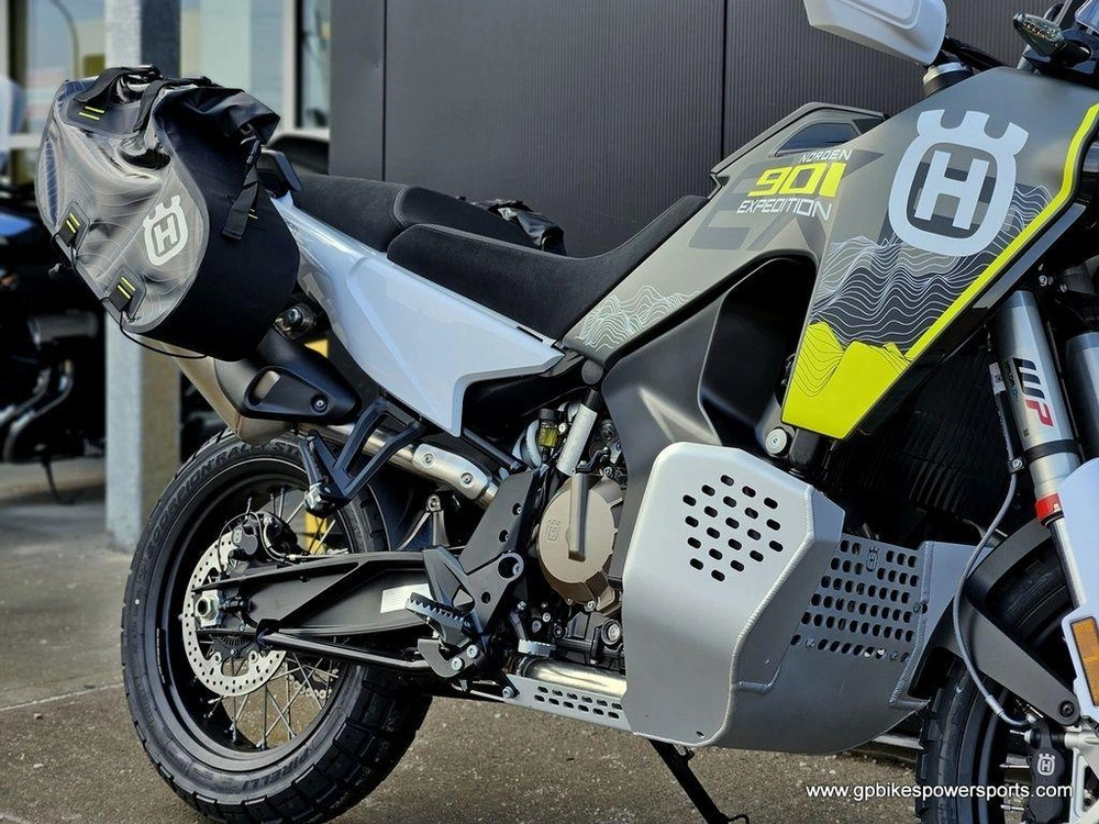 2025 Husqvarna Norden 901 Expedition