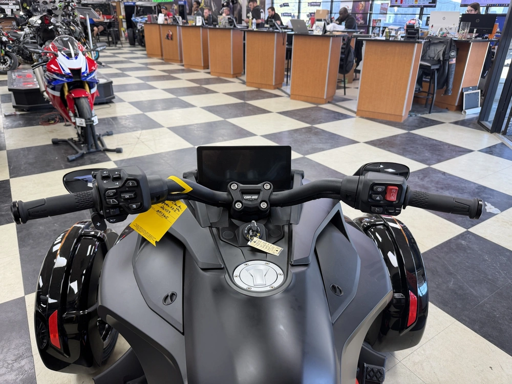 2027 Can-am Spyder F3-s