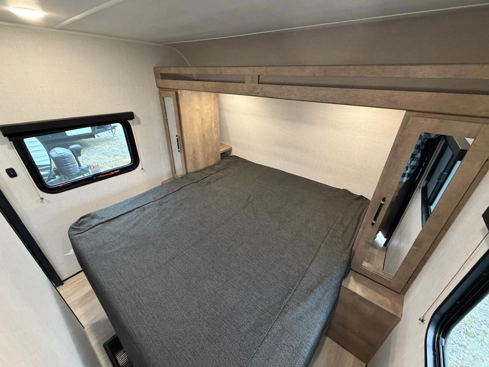 2027 Keystone Rv Springdale 2880brs alt
