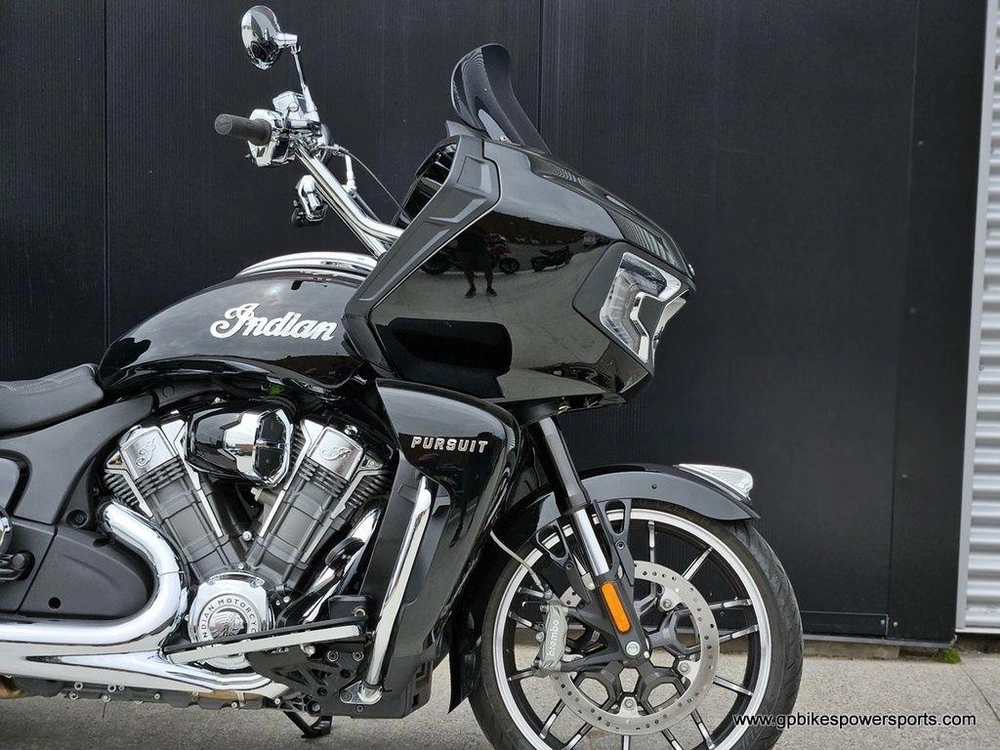 2022 Indian Motorcycle Pursuit Limited With Premium Package Black Metallic