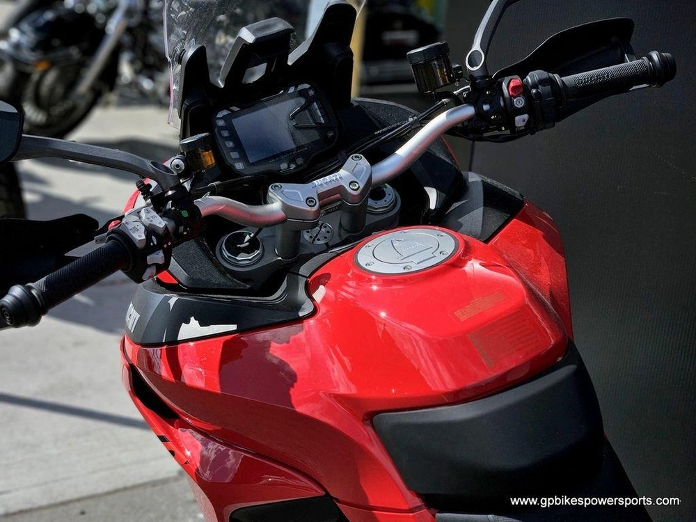 2024 Ducati Multistrada V2 S Red