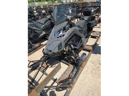 2024 Polaris 650 Indy Adventure 137 alt