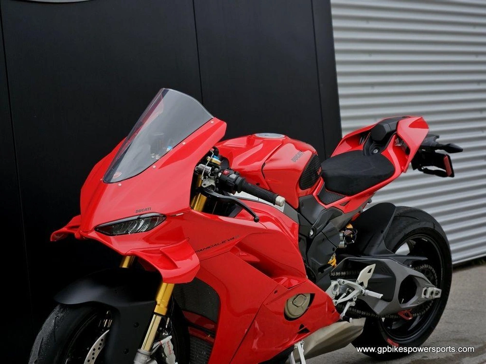 2025 Ducati Panigale V4 S Ducati Red