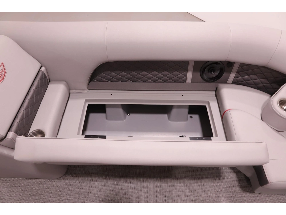 2024 Other 26l Stern Radius Top Deck With Slide alt